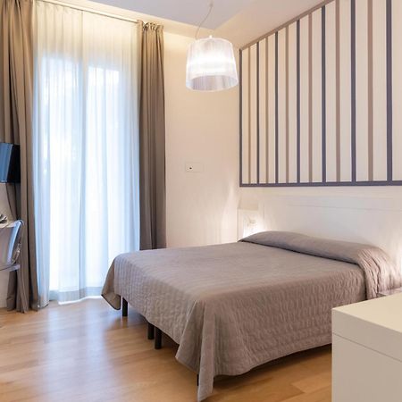 Perla Verde Hotel Milano Marittima Ngoại thất bức ảnh