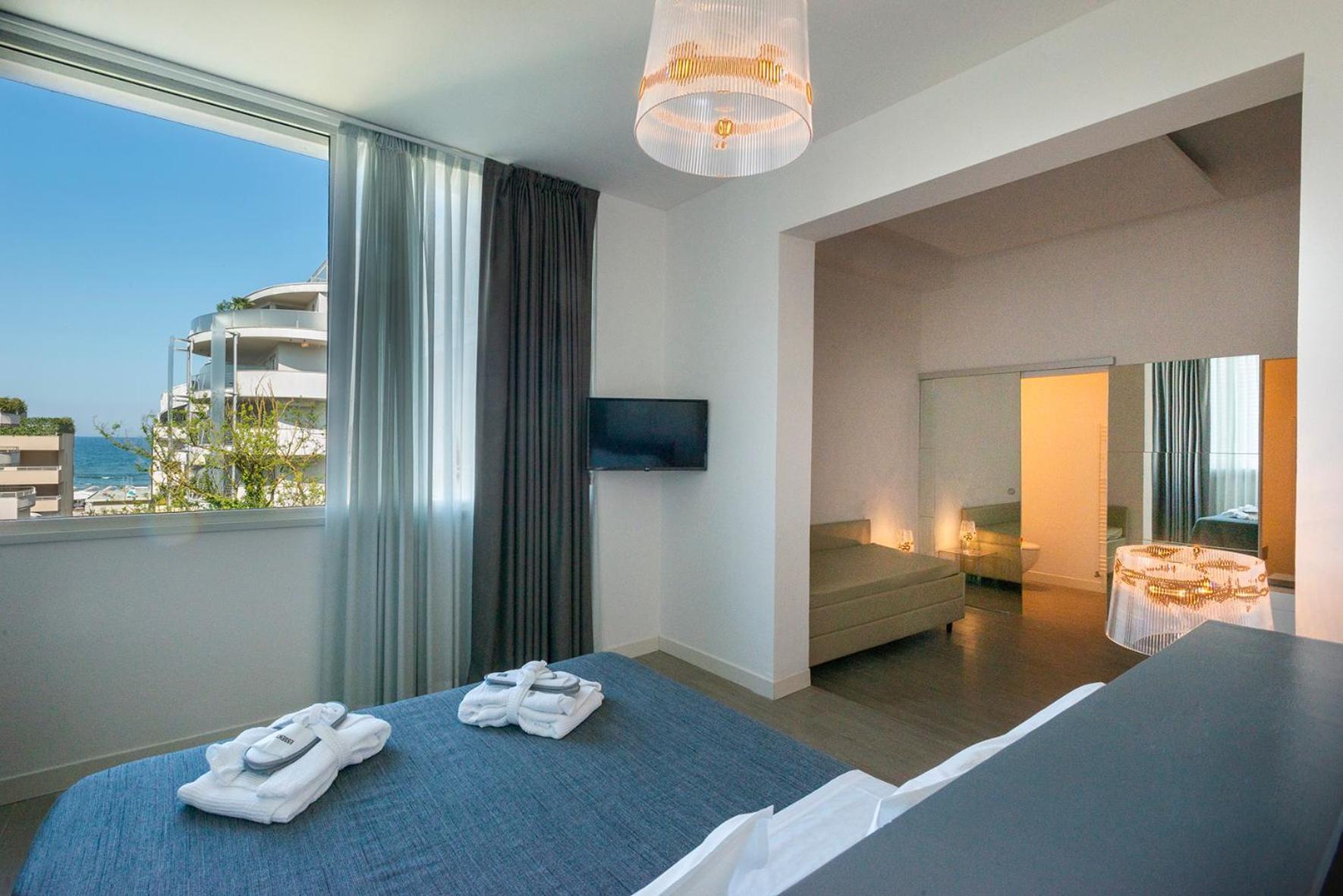 Perla Verde Hotel Milano Marittima Ngoại thất bức ảnh