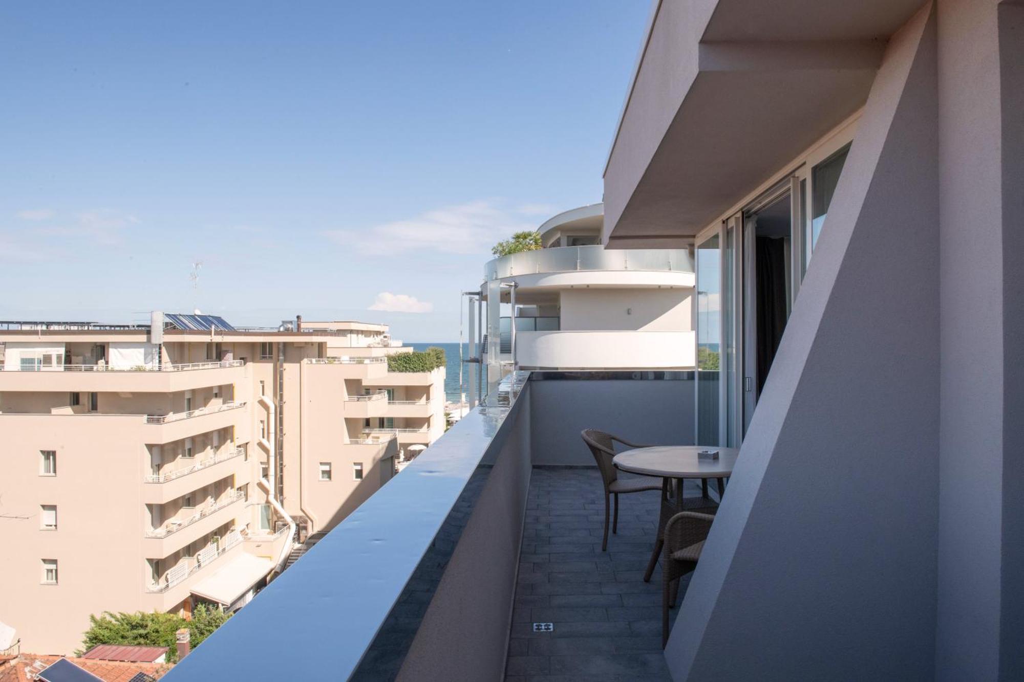 Perla Verde Hotel Milano Marittima Ngoại thất bức ảnh