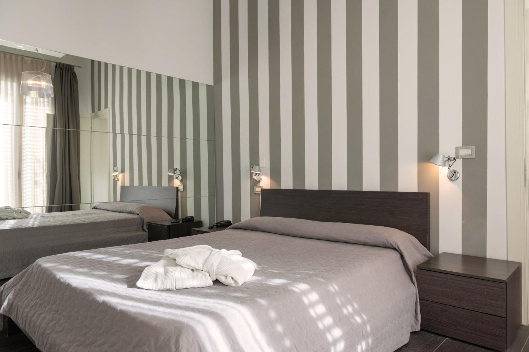 Perla Verde Hotel Milano Marittima Ngoại thất bức ảnh